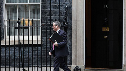 "중국, 수년간 영국 총리실 최측근 참모들 휴대전화 해킹"