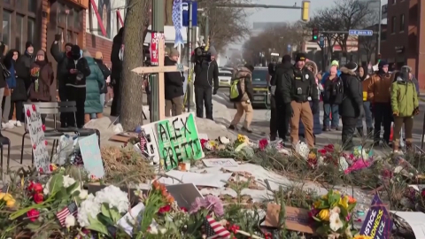 이번엔 애리조나에서 이민 당국 총격…미네소타에서는 사태 수습 시도
