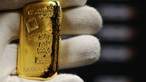 금값 사상 첫 5,200달러 돌파...은값도 110달러 넘어서