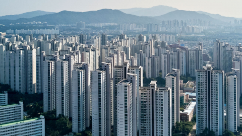 용산 캠프킴·과천 경마장...수도권에 6만 호 짓는다