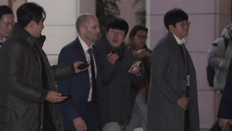 쿠팡 로저스, 12시간 조사 후 귀가…’셀프 조사’ 집중 수사