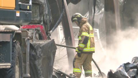 충북 음성 공장 화재 완진…실종자 수색 총력