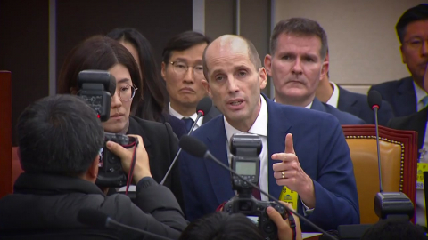 "협조" 몸 낮춘 쿠팡 로저스…추가 소환 이뤄질까