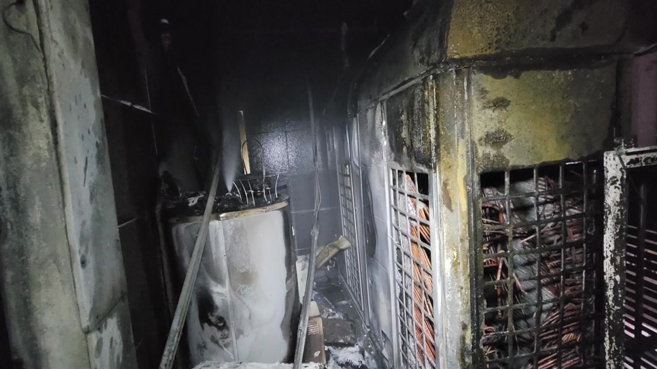 진주 9층 건물의 6층 병원에서 불...22명 대피