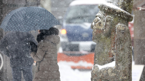 [날씨] ’키 큰 눈구름’이 쏟은 한밤의 폭설…눈 그치고 추위도 주춤