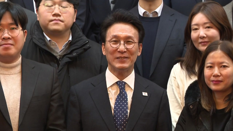 김 총리 "민주적 절차 거쳐야"…합당 논란 가세