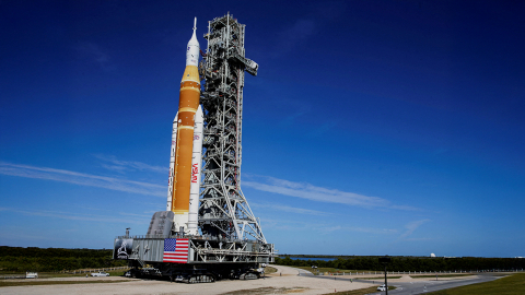 NASA, '우주 비행사 달 비행' 발사 시점 3월로 연기