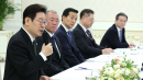 이 대통령, 10대 그룹 총수와 간담회...