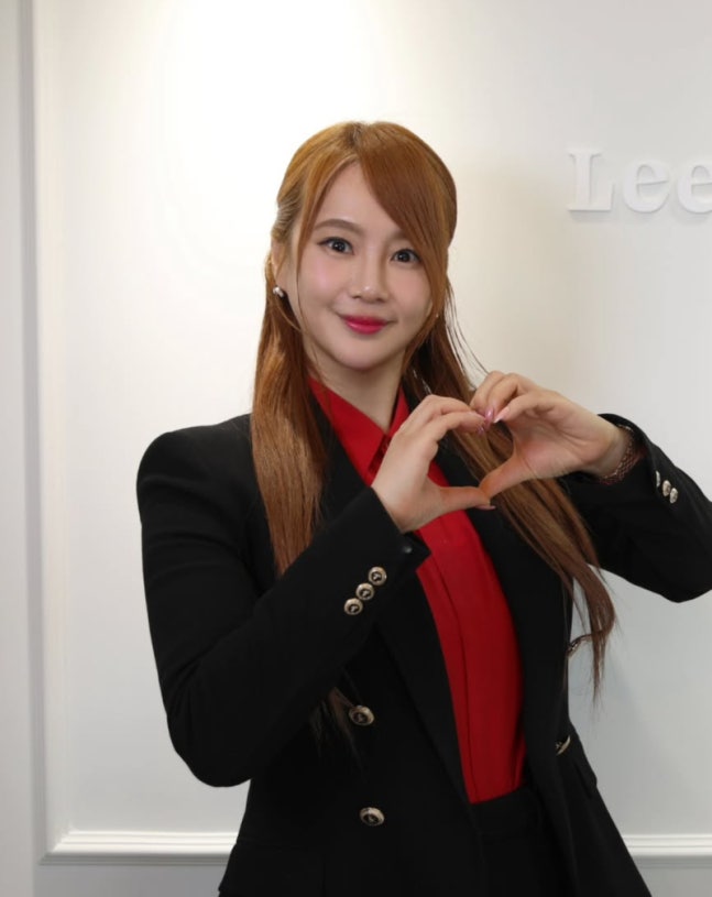 "자신을 사랑하길"…'스타 강사' 이지영, 과거 '지식인 답변' 뒤늦게 화제