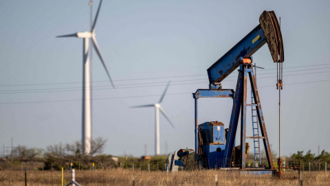 뉴욕 유가 2.8% 급락...미국·이란 핵 협상 장소 합의 여파