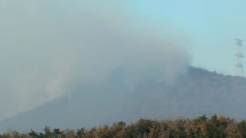 재발화한 경주 산불 진화…헬기 투입해 잔불 정리