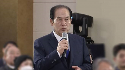 \'외국인 여성 비하\' 진도군수, 이번엔 군민에 욕설 \'물의\'