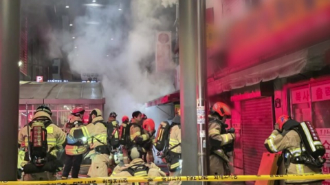 군산서 통근버스가 트럭 들이받아…1명 사망·10명 부상