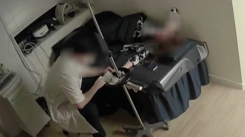 "한 번만 더" 싹싹…’가짜 피부과’ 에서 벌어진 일 [앵커리포트]