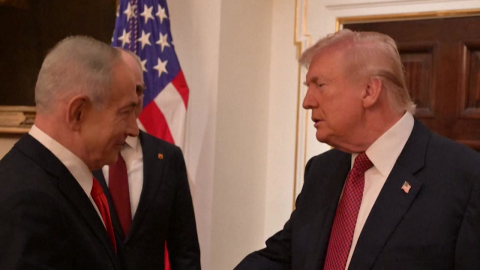 트럼프, 네타냐후 설득에도 "이란과 협상 계속…결과 볼 것"