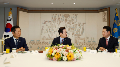  민주 "이 대통령과의 여야 대표 오찬 회동 취소"