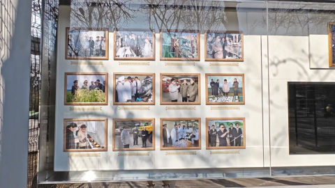 주중 북한대사관 김주애 사진 내려…"후계 내정" 반박?