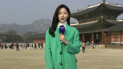 [날씨] 연휴 둘째 날, 초미세먼지 여전…고궁 찾은 시민들