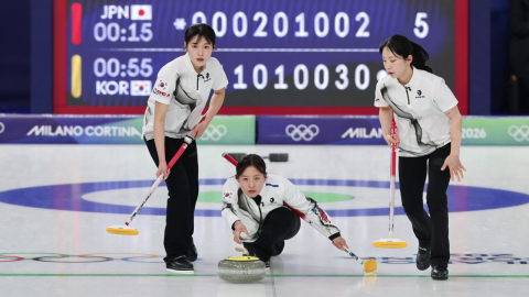 여자 컬링, 일본 꺾고 3승 2패