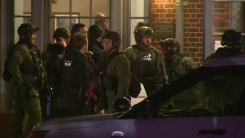 미국 청소년 아이스하키 경기 중 총격으로 3명 사망..."풍선 터...