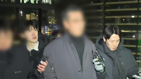 '성폭력 의혹' 색동원 시설장 구속 영장 심사…이르면 저녁 결과