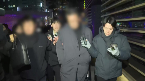 \'성폭력 의혹\' 색동원 시설장 구속 영장 심사…이르면 저녁 결과