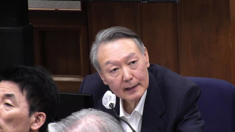 윤석열 법원 도착…'내란' 1심 선고 가장 큰 쟁점은?