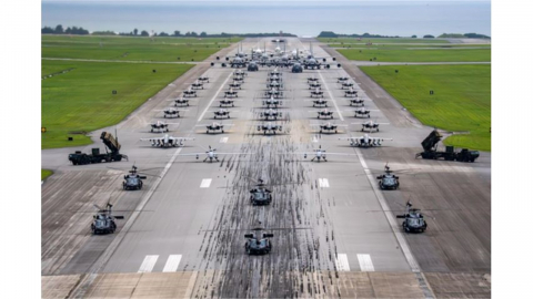 미국 "오키나와 새 비행장에 긴 활주로 없으면 현 기지 반환 못해"