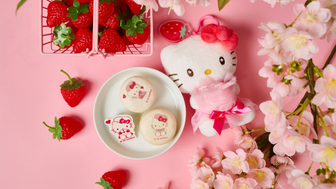 [기업] 롯데호텔 월드, '헬로키티' 협업 딸기 뷔페 운영
