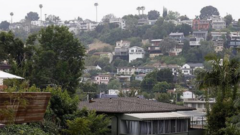 트럼프, 100채 이상 다주택 투자자 추가매수 금지 추진