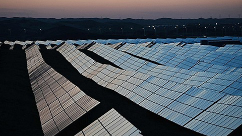 은값 급등에 태양광 업계 비상…"은 대신 동?"