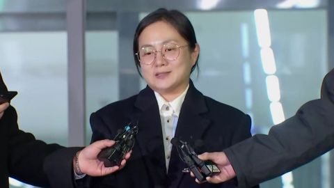 '매니저 갑질 의혹' 박나래, 첫 피의자 소환…경찰, 추가 조사 방침