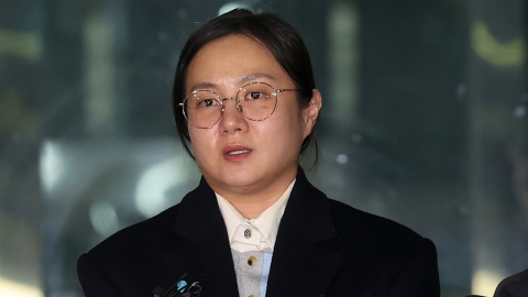 '매니저 갑질 의혹' 박나래, 첫 피의자 소환…경찰, 추가 조사 방침