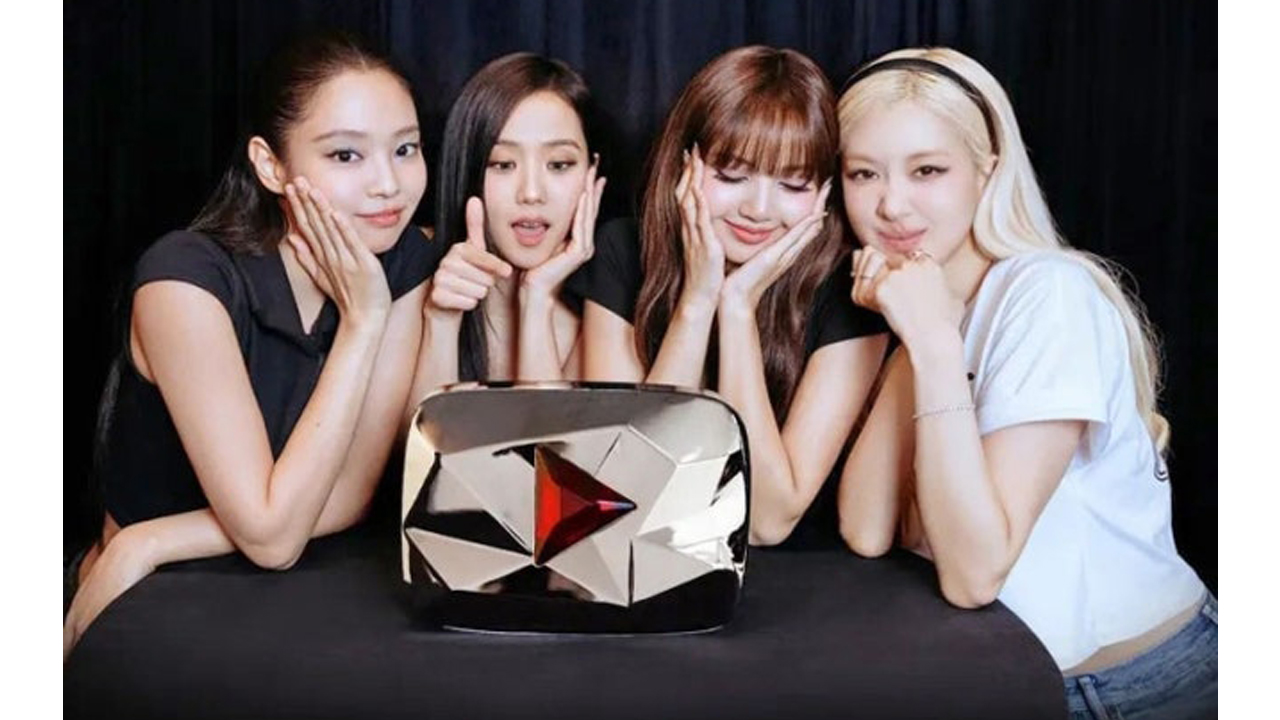 블랙핑크, 전 세계 아티스트 최초 유튜브 구독자 1억 명 돌파