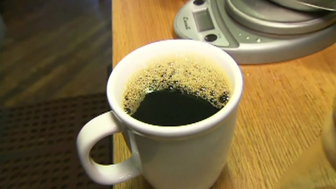 "하루 커피 2~3잔 치매 위험 낮춘다"…설탕·우유 첨가는 악영향