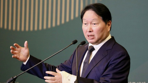 최태원 " \'AI 괴물칩\' HBM 생산량 늘릴 것…신 에너지원 필요"