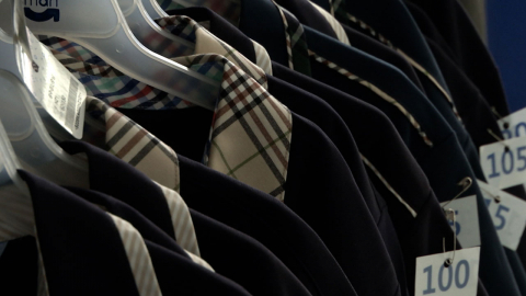 학교별 교복값 최대 87만 원 차이…체육복·점퍼 등 종류도 많아