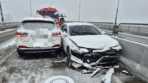 충청·전북·영남 눈 '펑펑'…곳곳 교통사고 잇따라