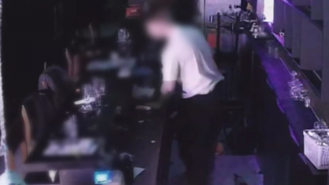 [단독] 술집 문 부수고 술병 던져…\'만취 난동\' 20대 미군 체포