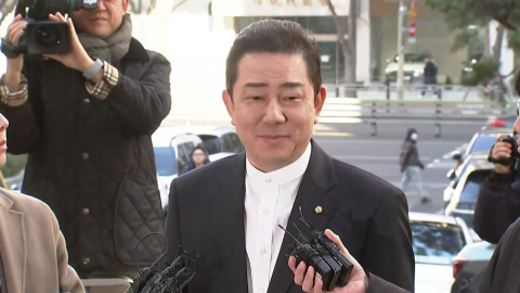 경찰, '13개 의혹' 김병기 소환…"명예 회복할 것"