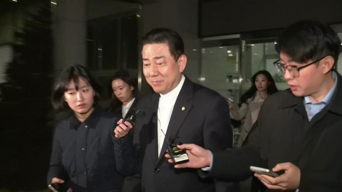 [현장영상+] 김병기, 첫 조사 마치고 귀가…이 시각 서울청