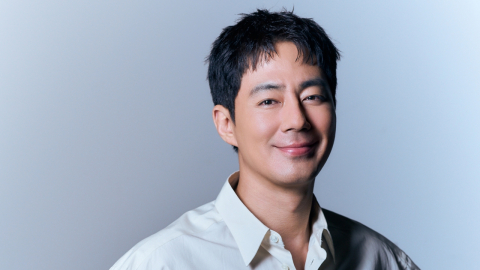 조인성, 사비 털어 극장 빌렸다…보육원 청소년 초청해 '휴민트' 특별 상영