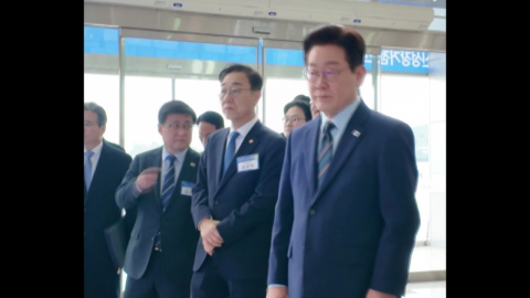 이 대통령 "현대차 소방로봇 지원 감사"...정의선 "계속 발전시킬 것"