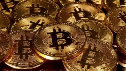 [단독] 강남경찰서 비트코인 유출범, 잡고 보니 \'건진법사 측근\'