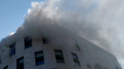 분당 상가 화재로 대응 1단계…환자 등 80여 명 대피