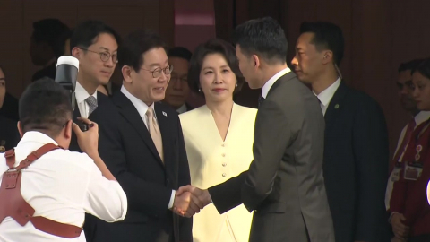 이 대통령, 싱가포르 도착...내일 한-싱 정상회담