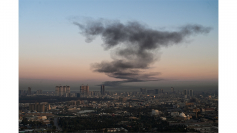 이란 "역대 최대 보복" 공습...'슈퍼 허브' 중동 공항 마비