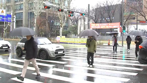 [날씨] 전국 강풍 동반한 눈·비… 강원 산간 대설경보, 최고 40cm