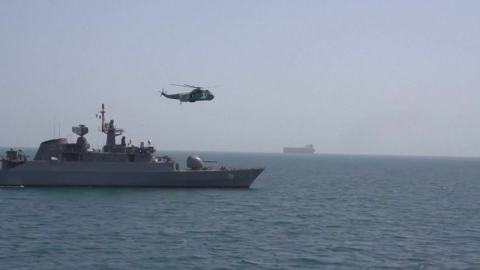 뉴욕 유가 급등, 증시 혼조…미 "내일부터 충격 완화 조치"