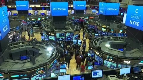 뉴욕 유가 급등, 증시 혼조…미국 "내일부터 충격 완화 조치"